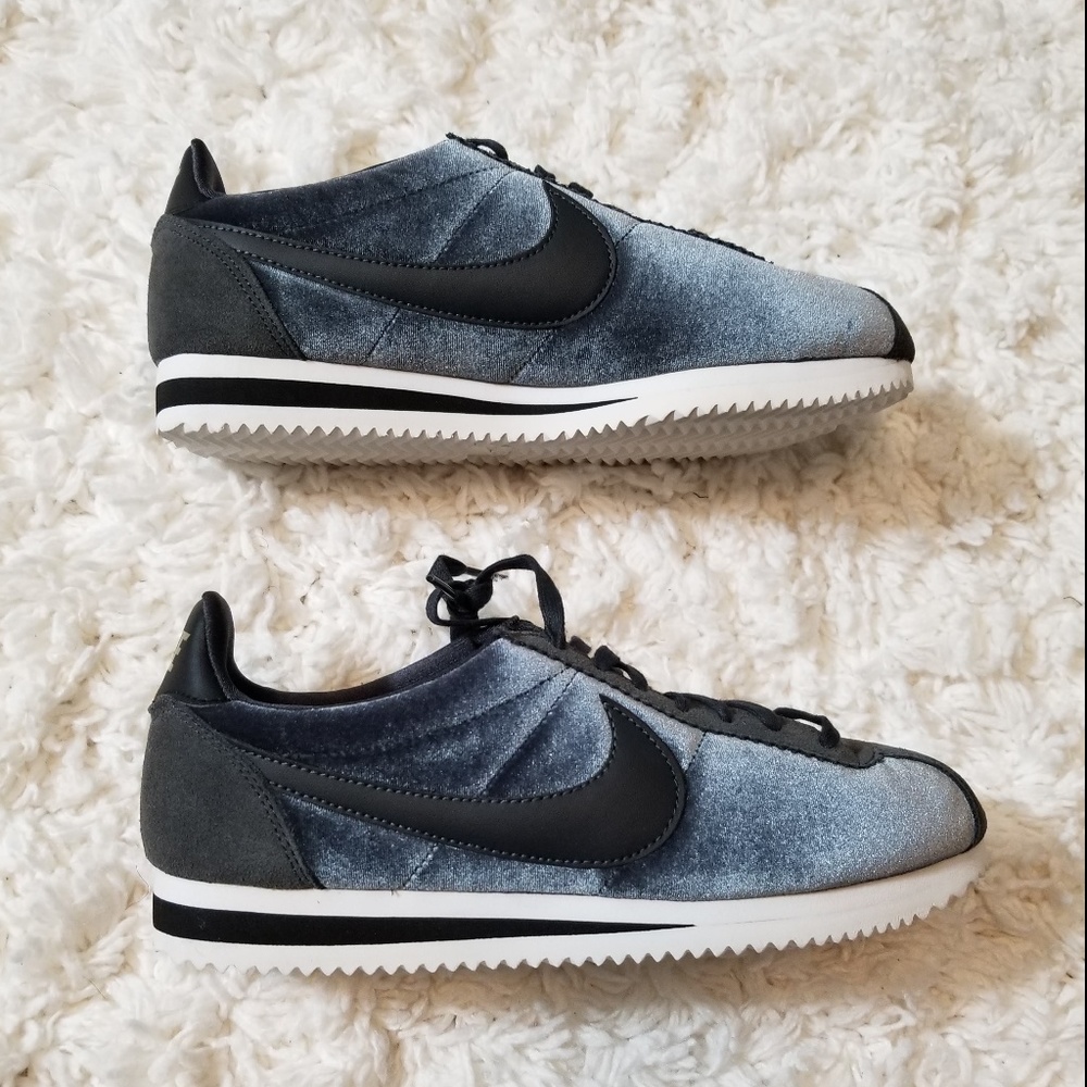 Nike Classic Cortez SE - Picture 2 of 6